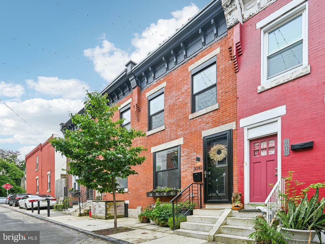 Beautiful Philadelphia neighborhood suitable for new homeowners.